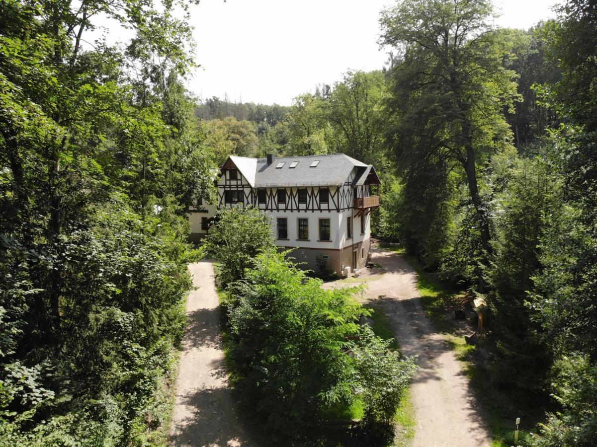 Zur Margarethenmuehle - Landgasthof Und Waldhotel Rosswein Екстериор снимка