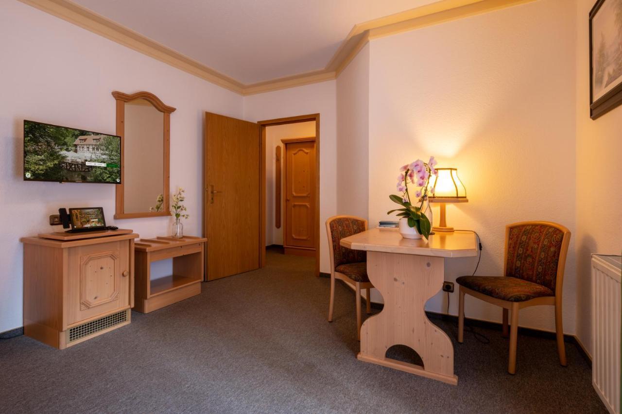 Zur Margarethenmuehle - Landgasthof Und Waldhotel Rosswein Екстериор снимка